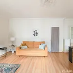 Room In 3-Bedroom Apartment In The Heart Of Paris Cultural