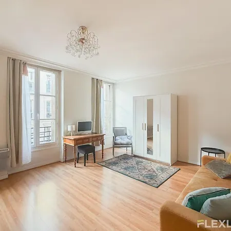 In 3-bedroom In The Heart Of Cultural