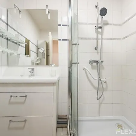In 3-bedroom In The Heart Of Cultural * Parigi