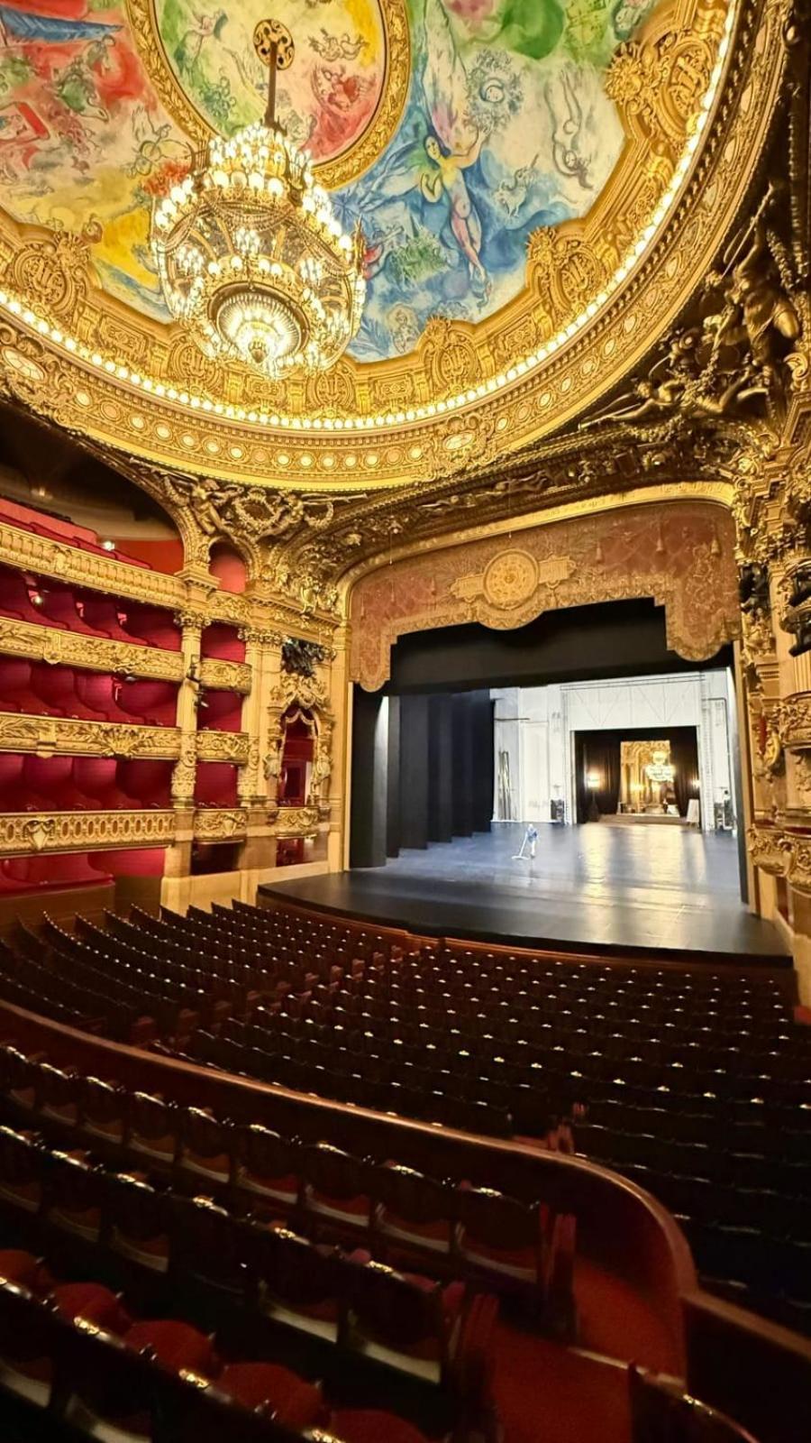 In 3-bedroom In The Heart Of Cultural Parigi